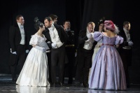 Балет - на гастролях , классическая опера - на Большой сцене