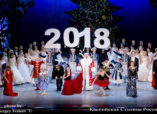 В Астрахани начались новогодние «променадные» концерты