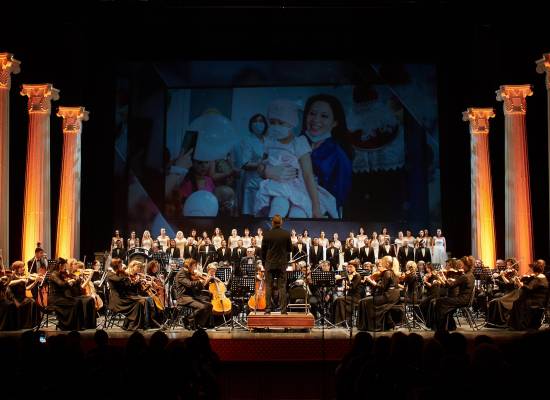 В Астраханском государственном театре Оперы и Балета состоялся благотворительный концерт с участием оперных звёзд