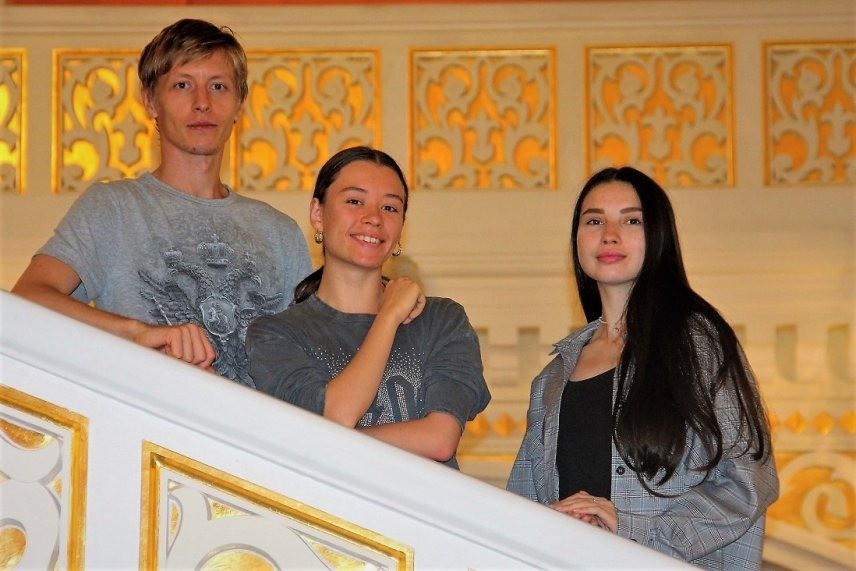 Знакомимся с новыми солистами Астраханского театра оперы и балета