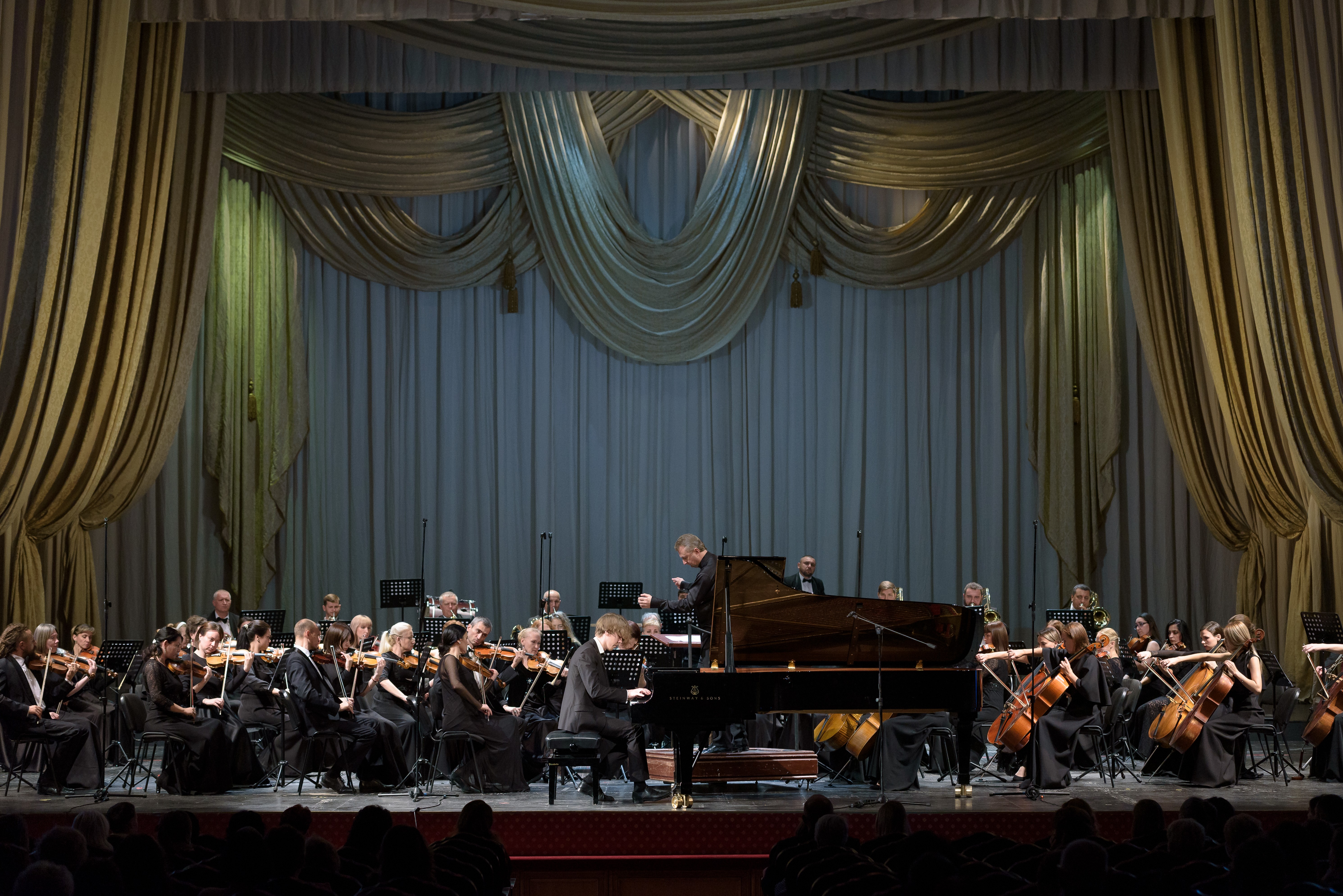 Астраханский государственный театр оперы и балета начинает сотрудничество по социокультурному проекту