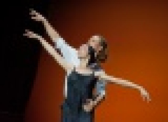 Астраханский государственный театр Оперы и Балета объявляет набор артистов балета на дополнительные вакансии.