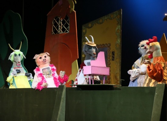Кукольным спектаклем "Кошкин дом" в Астраханском театре Оперы и Балета завершились гастроли московского театра "Новая Опера"!